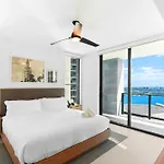 Prime Location By Kaseya Center With Direct Views