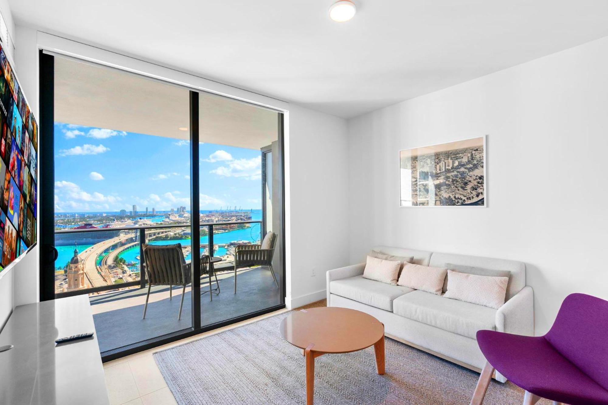 Prime Location By Kaseya Center With Direct Views Apartamento Miami
