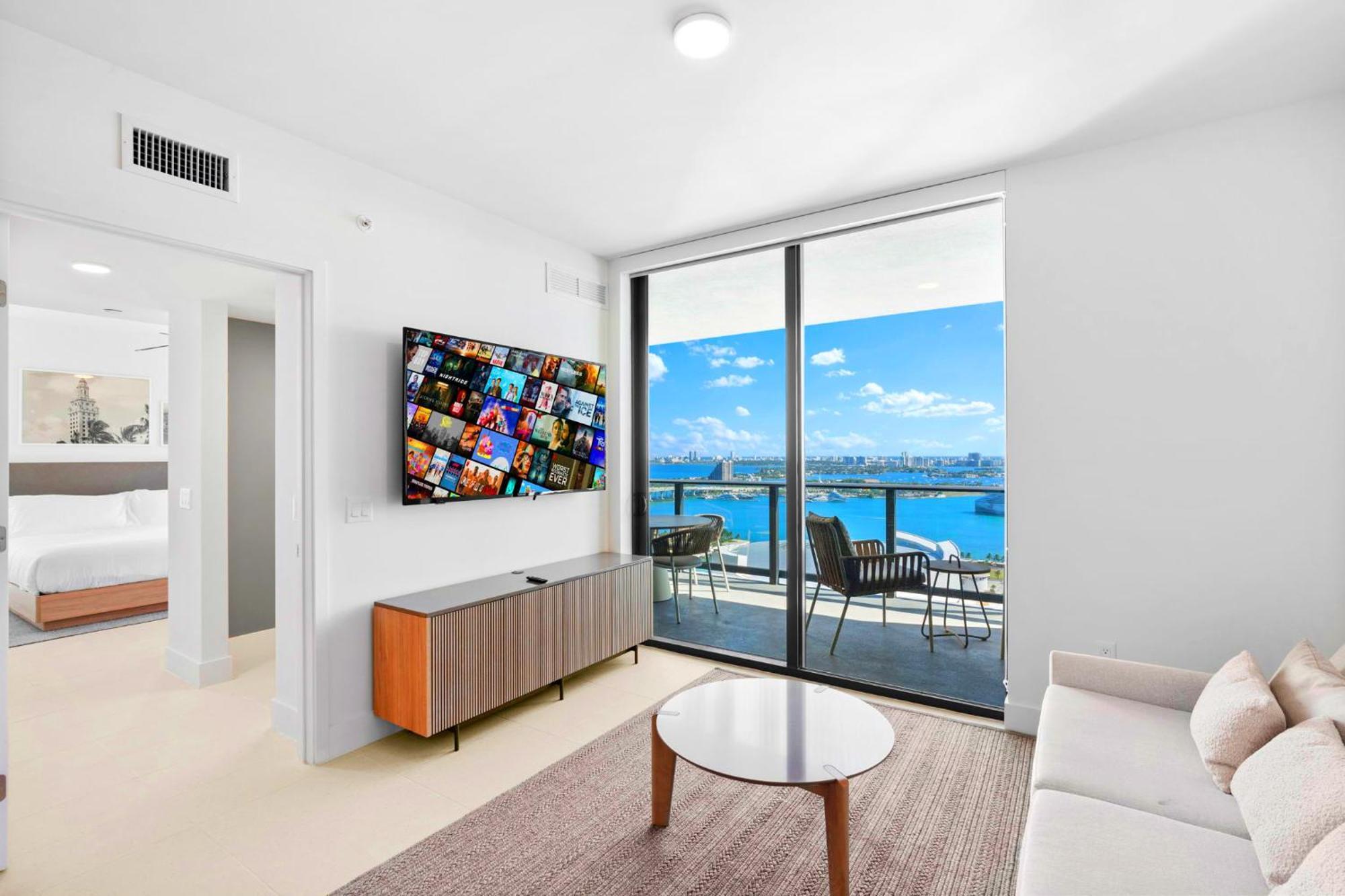Prime Location By Kaseya Center With Direct Views * Miami